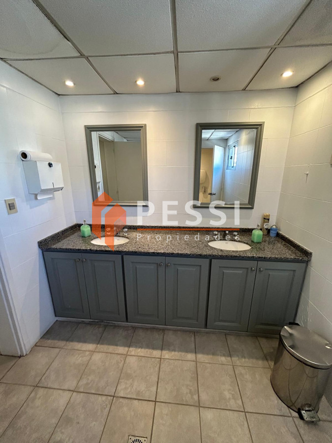 Oficina ID.2521/Alquiler-oficina-sobre-Rambla-Portuaria - Alquiler oficina sobre Rambla Portuaria