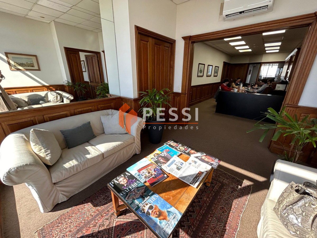 Oficina ID.2390/Venta-oficina-sobre-Rambla-Portuaria - Venta oficina sobre Rambla Portuaria