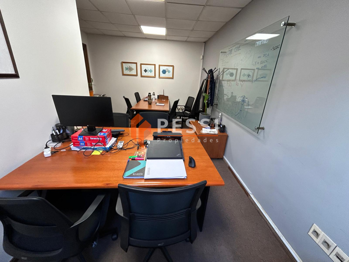 Oficina ID.2390/Venta-oficina-sobre-Rambla-Portuaria - Venta oficina sobre Rambla Portuaria