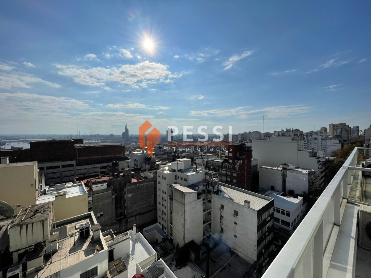 Oficina ID.2224/Venta-oficina-en-Ciudad-Vieja - Venta oficina en Ciudad Vieja