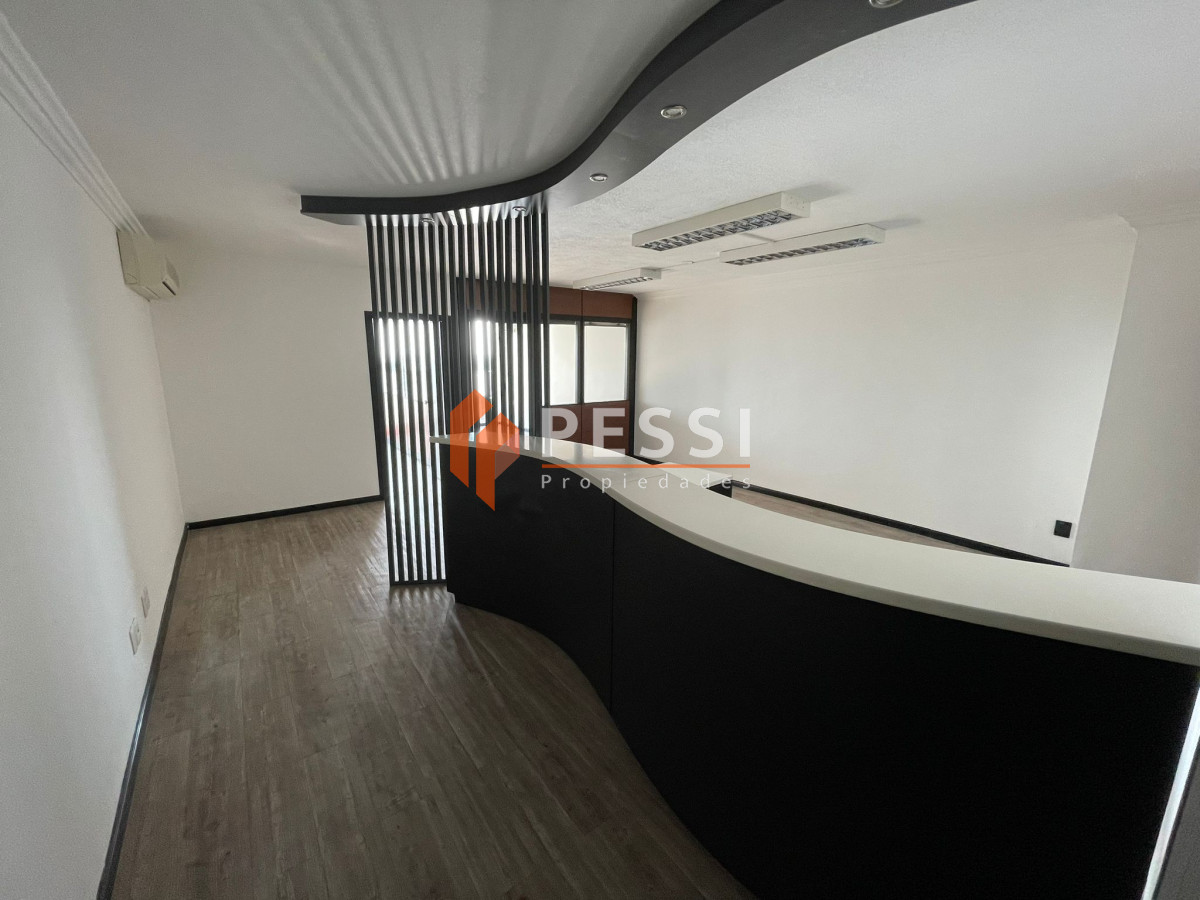 Oficina ID.2224/Venta-oficina-en-Ciudad-Vieja - Venta oficina en Ciudad Vieja