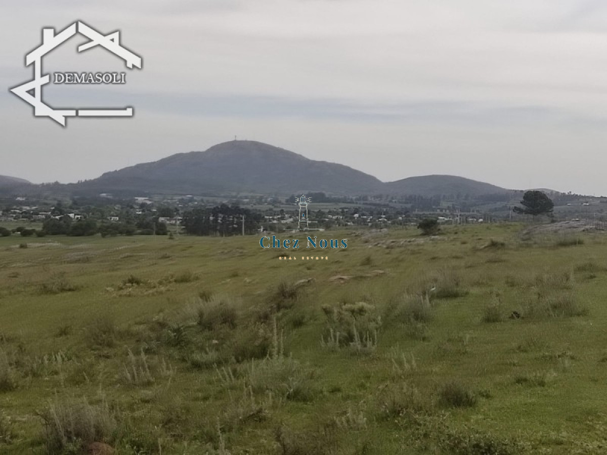 Chacra ID.1272 - 11 has 8000 M2 con casa proximidades Pan de Azúcar