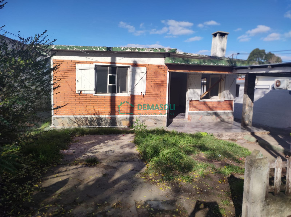 Casa ID.877 - Se vende 2 casas en el mismo padrón Piriápolis, Urquiza y Buenos Aires 