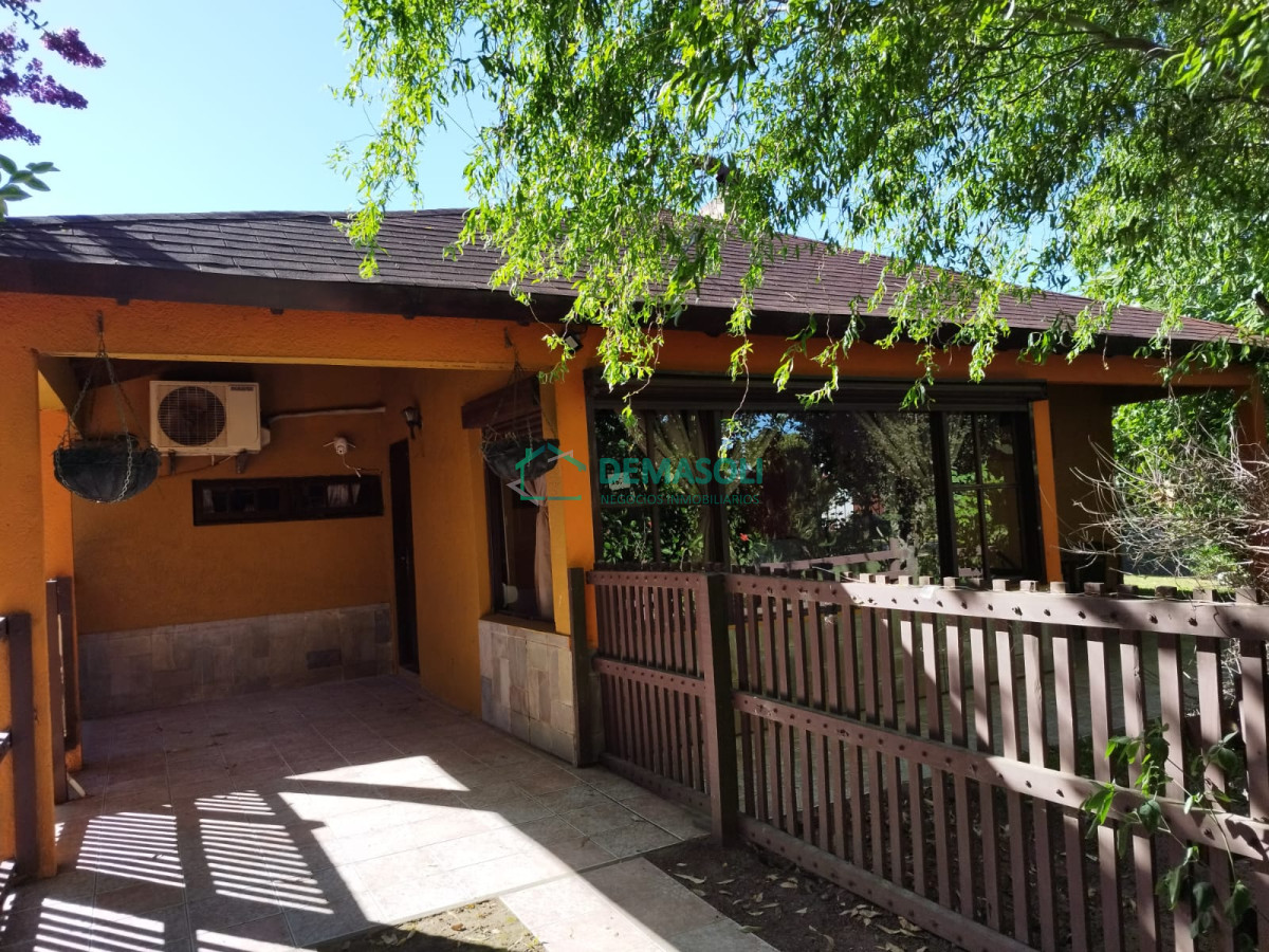 Casa ID.977 - Hermosa casa de 3 dormitorios,  con piscina, Playa Grande  