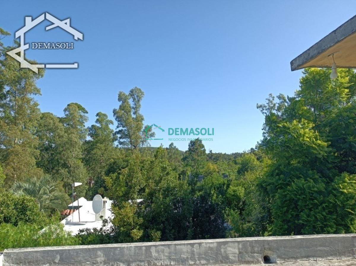Casa ID.202 - Se vende!! Casa ubicada en Sierras del Tirol de 5 dormitorios, 3 baños, a pasitos del Cerro Pan de Azúcar, con frente a la ruta 37,