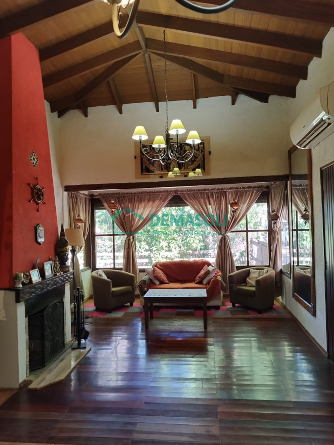 Casa ID.977 - Hermosa casa de 3 dormitorios,  con piscina, Playa Grande  