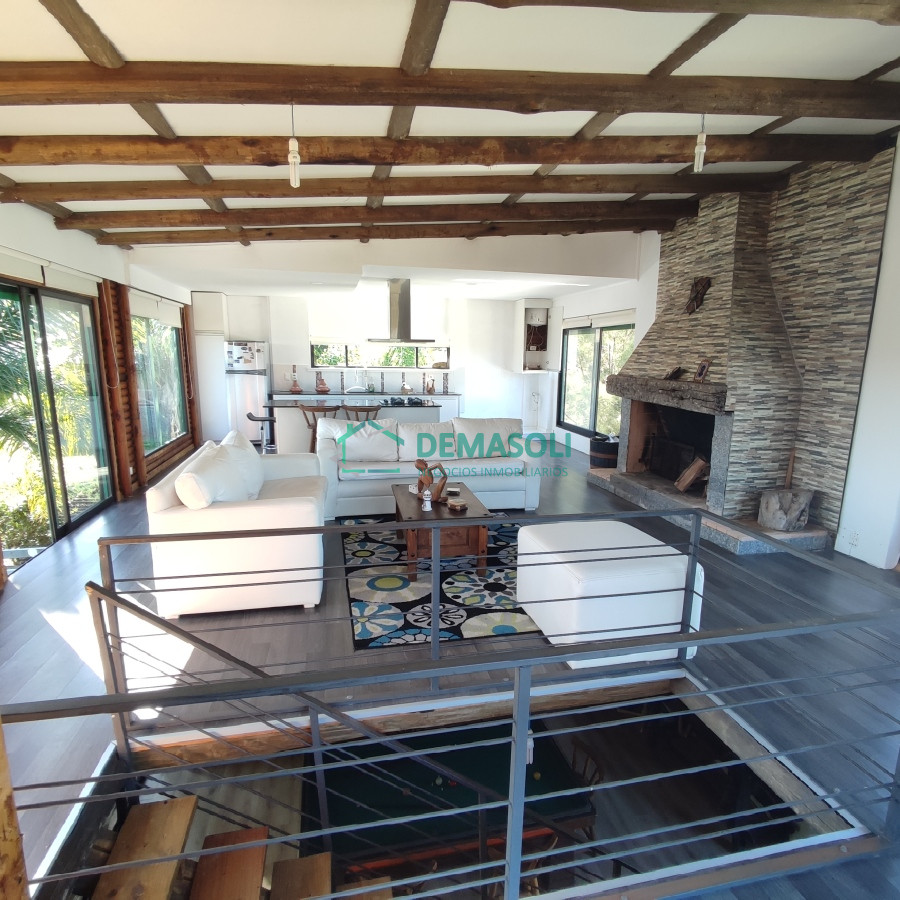 Casa ID.1056 - Hermosa casa ubicada en Punta Negra, a 3 cuadras del mar