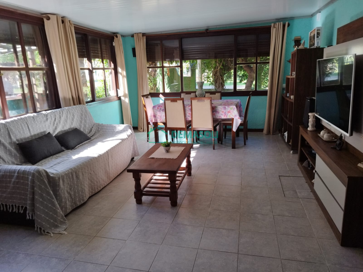 Casa ID.977 - Hermosa casa de 3 dormitorios,  con piscina, Playa Grande  