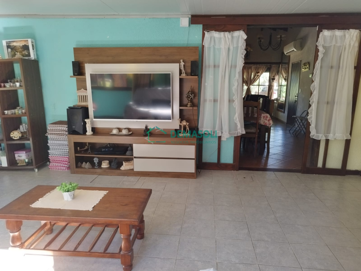Casa ID.977 - Hermosa casa de 3 dormitorios,  con piscina, Playa Grande  