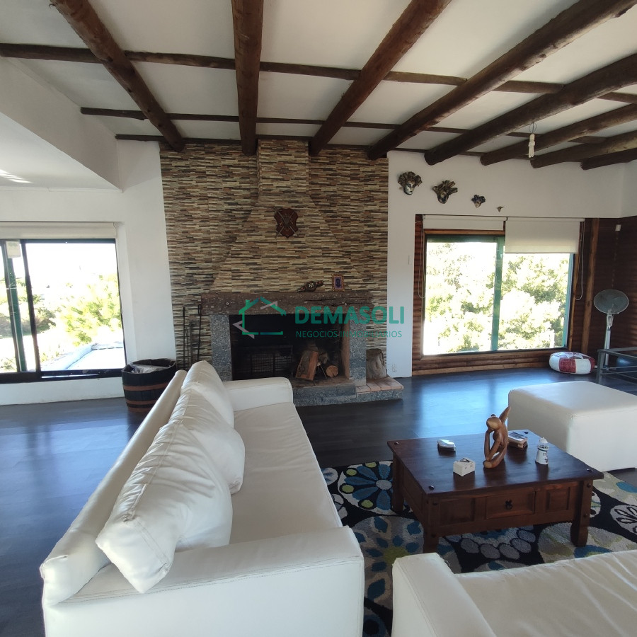 Casa ID.1056 - Hermosa casa ubicada en Punta Negra, a 3 cuadras del mar