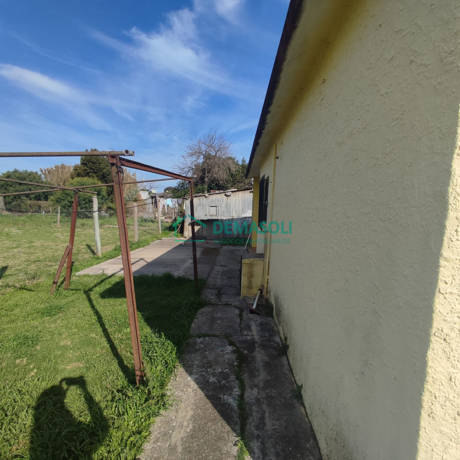 Casa ID.1064 - Se vende casa de 3 dormitorios con 338 mts 2 de terreno en Pan de Azúcar 