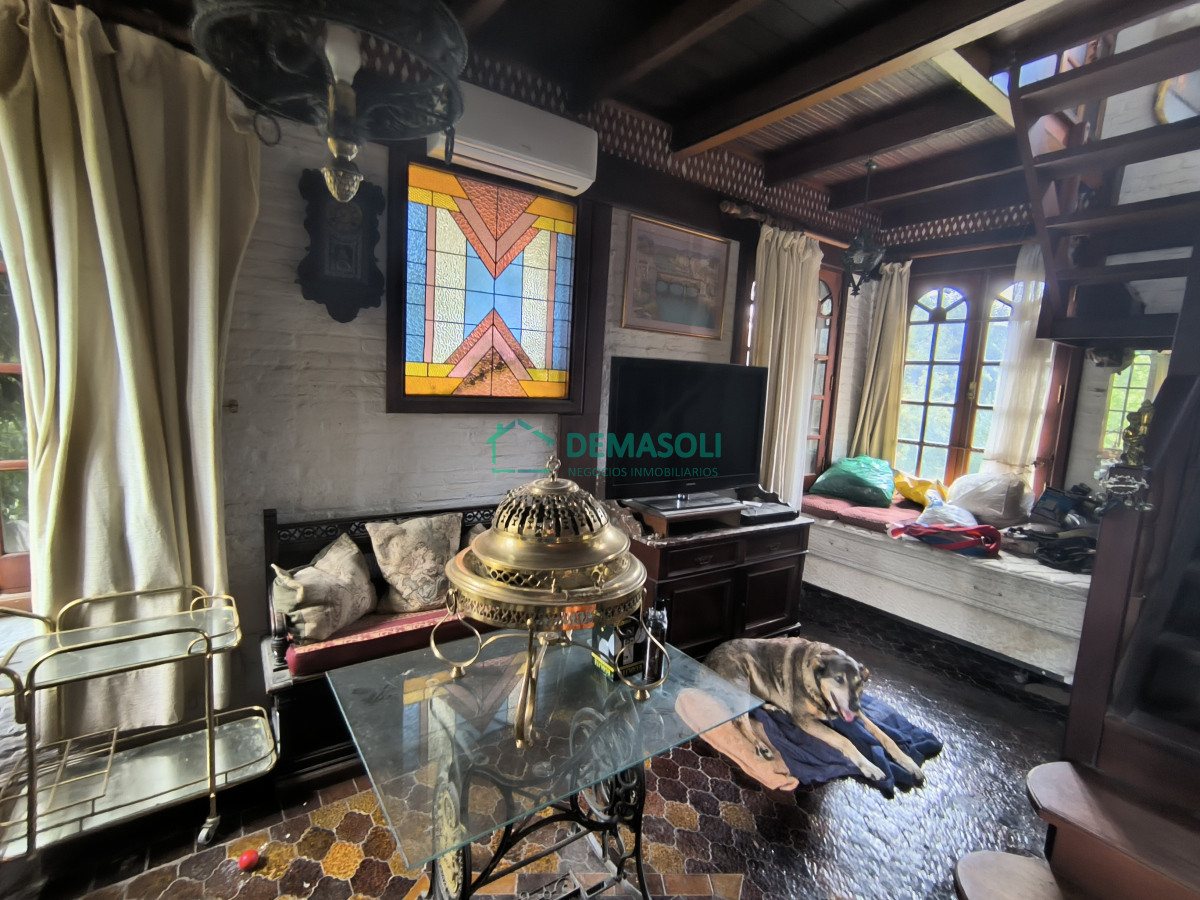 Casa ID.1249 - Se vende hermosa casona de estilo europeoubicada a pocos metros del mar, Playa Hermosa, 1100 M2 de terreno