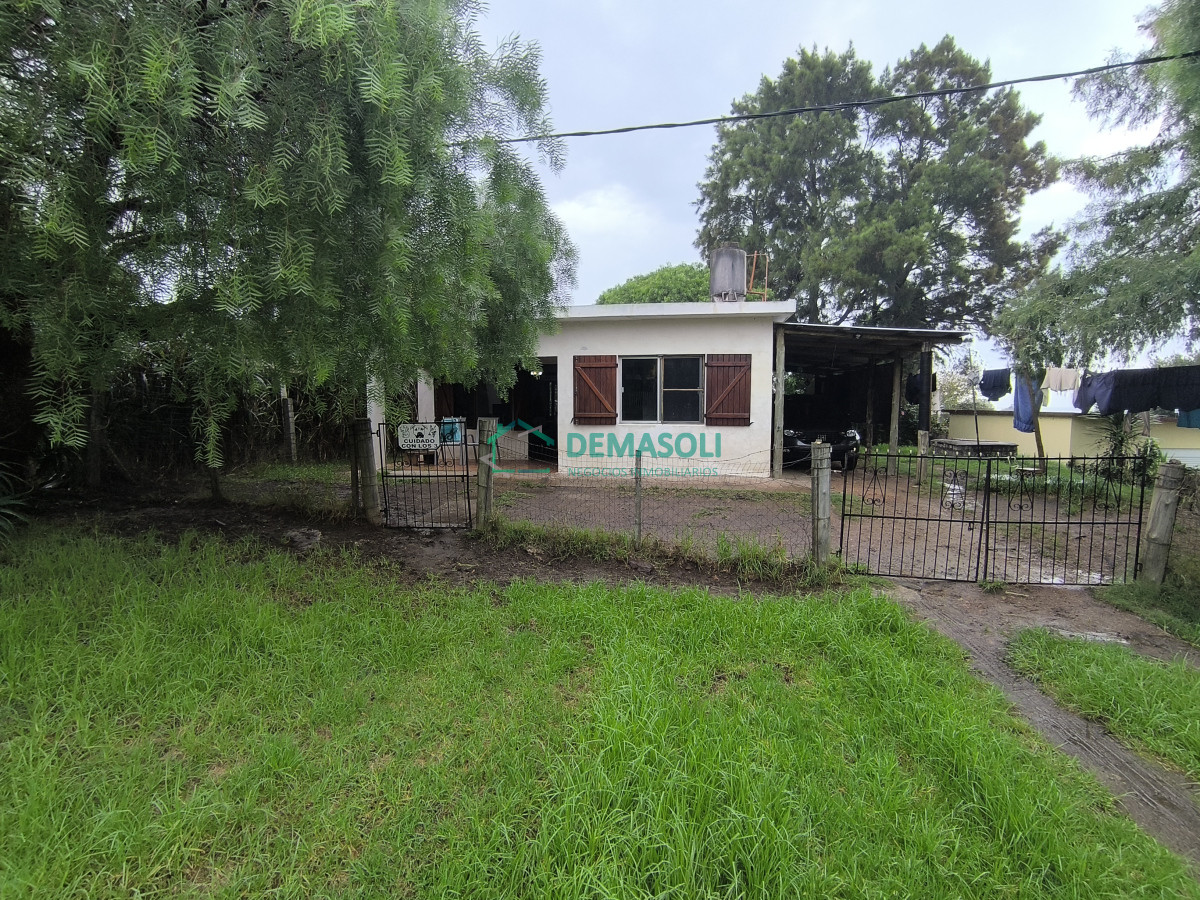 Casa ID.1254 - Se vende casa ubicada en Playa Hermosa, construcción tradicional 