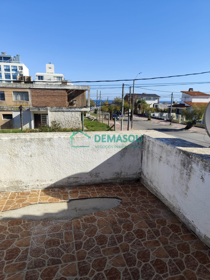 Casa ID.1265 - En venta, casa de 4 dormitorios Piriapolis, a 100 metros del mar
