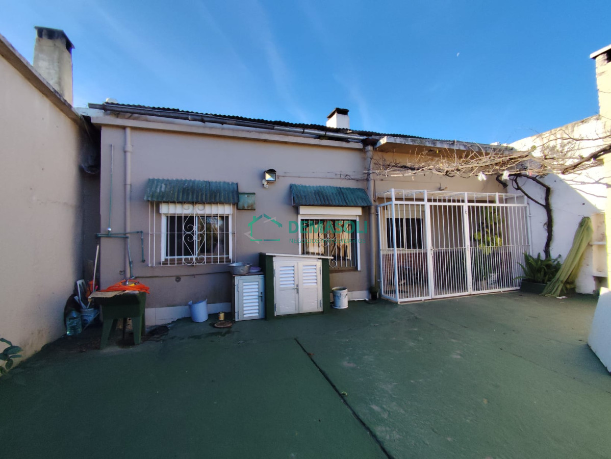 Casa ID.1280 - CASA EN VENTA A MEDIA CUADRA DE LA PLAZA - PAN DE AZUCAR