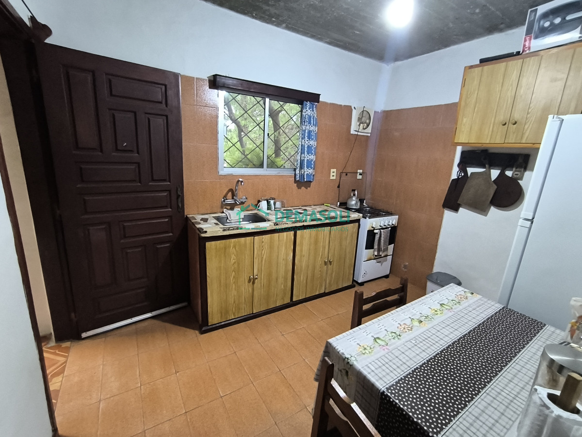 Casa ID.1254 - Se vende casa ubicada en Playa Hermosa, construcción tradicional 