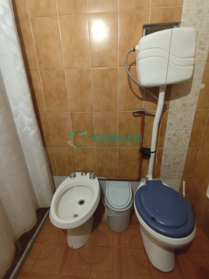 Casa ID.1275 - CASA CON AMPLIO TERRENO - IDEAL PARA RENTAS 