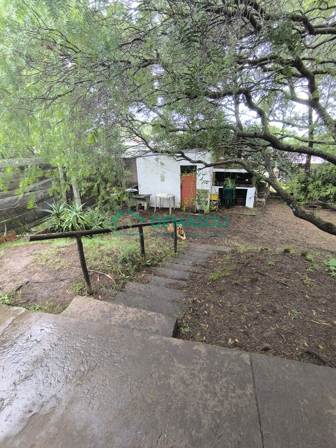 Casa ID.1254 - Se vende casa ubicada en Playa Hermosa, construcción tradicional 