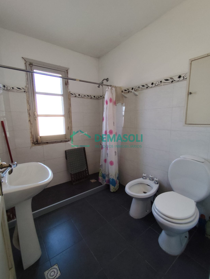 Casa ID.1265 - En venta, casa de 4 dormitorios Piriapolis, a 100 metros del mar