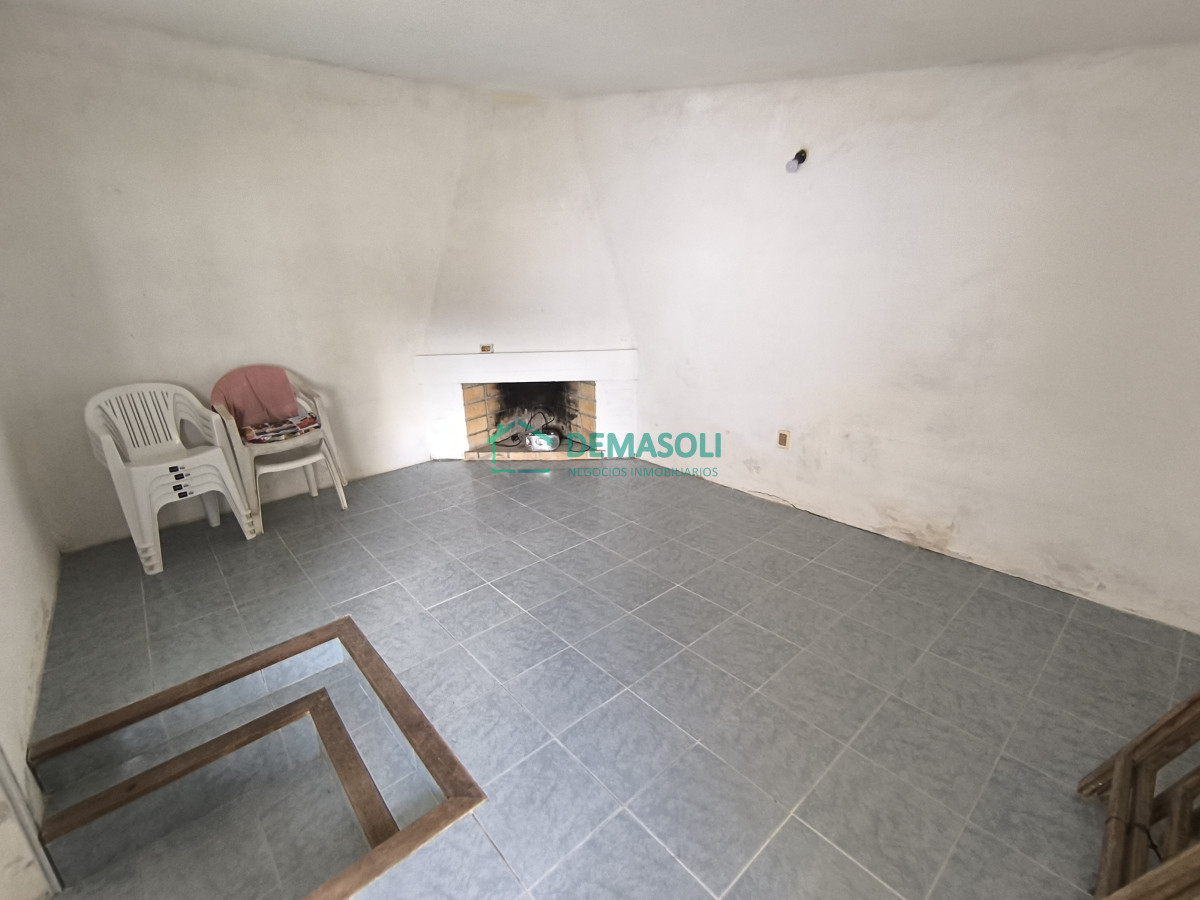 Casa ID.1178 - Se vende casa de 2 dormitorios en San Carlos, con apartamento al fondo.