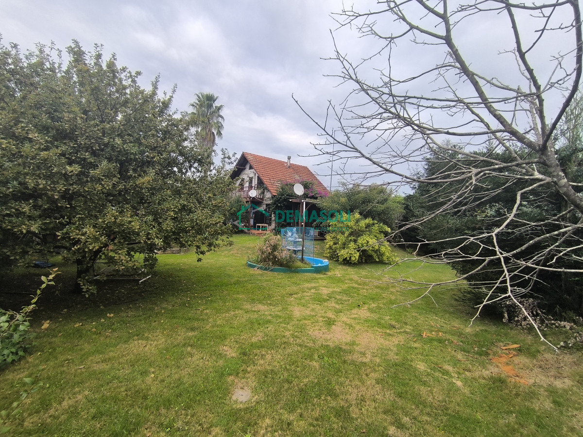 Casa ID.1249 - Se vende hermosa casona de estilo europeoubicada a pocos metros del mar, Playa Hermosa, 1100 M2 de terreno
