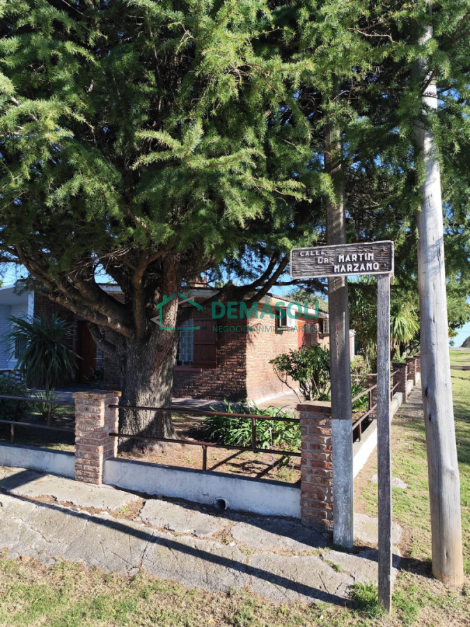 Casa ID.1478 - En venta hermosa casa en Gregorio Aznarez, vista a las Sierras 