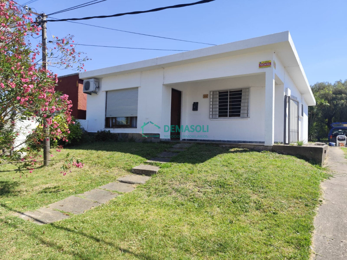 Casa ID.1394 - Se vende hermosa casa en Pan de Azúcar de 2 dormitorios .