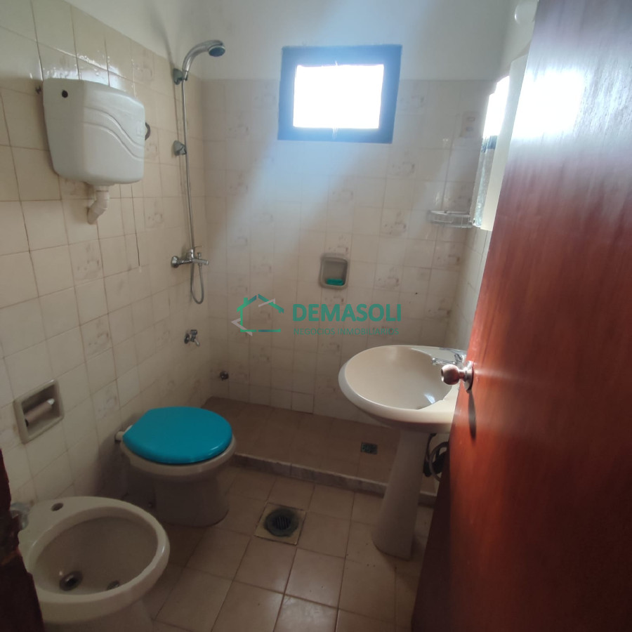 Casa ID.1064 - Se vende casa de 3 dormitorios con 338 mts 2 de terreno en Pan de Azúcar 