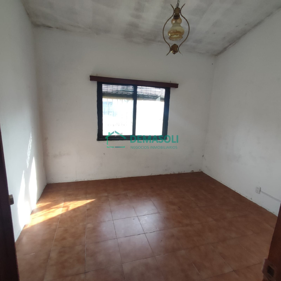 Casa ID.1064 - Se vende casa de 3 dormitorios con 338 mts 2 de terreno en Pan de Azúcar 