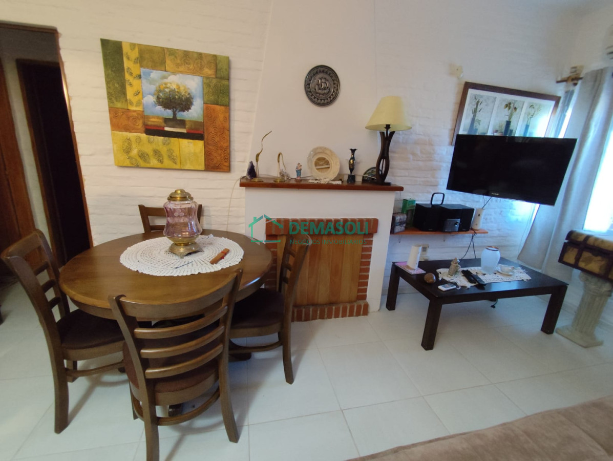 Casa ID.1478 - En venta hermosa casa en Gregorio Aznarez, vista a las Sierras 