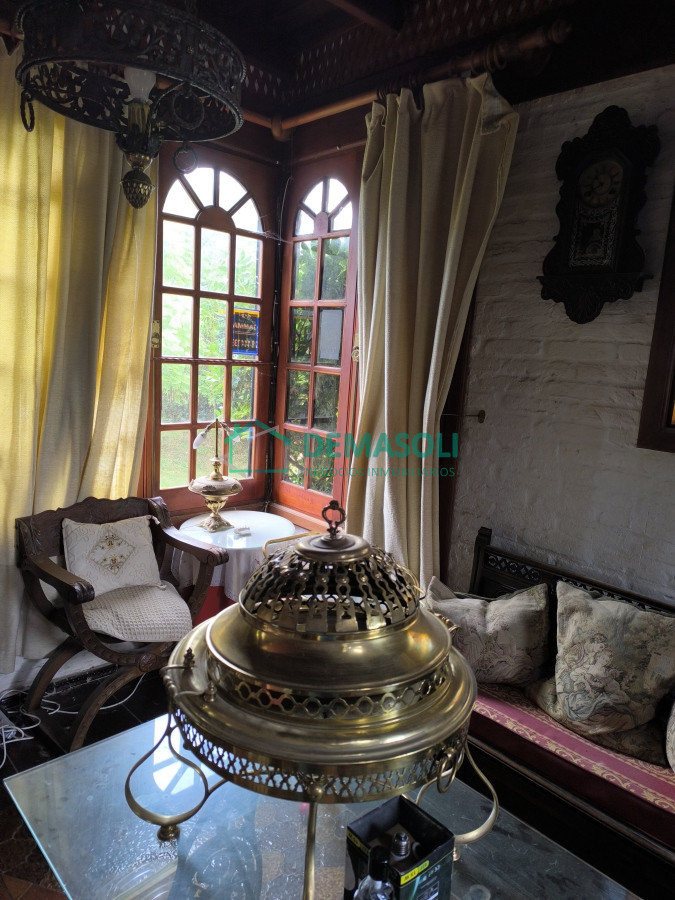 Casa ID.1249 - Se vende hermosa casona de estilo europeoubicada a pocos metros del mar, Playa Hermosa, 1100 M2 de terreno