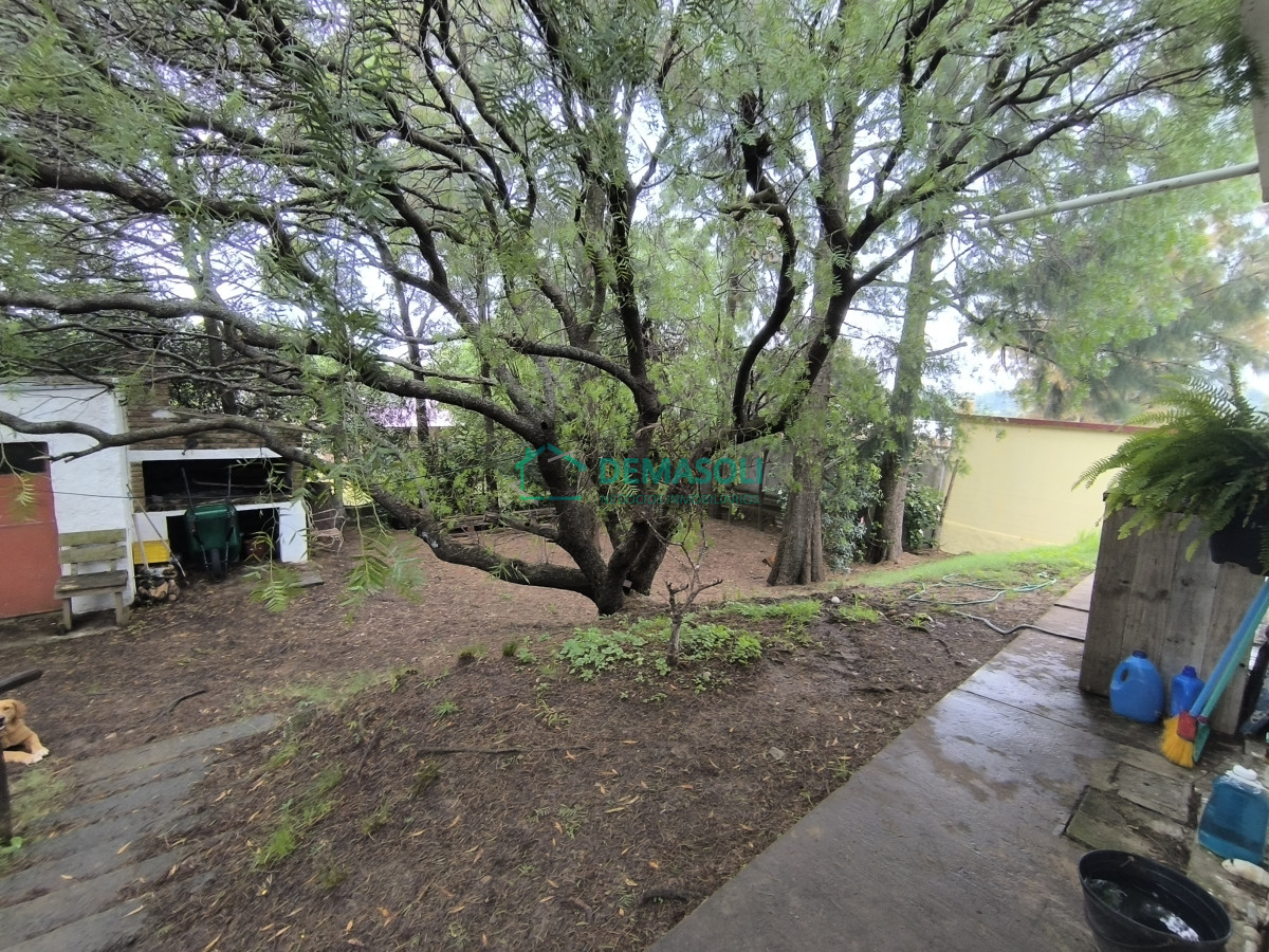 Casa ID.1254 - Se vende casa ubicada en Playa Hermosa, construcción tradicional 