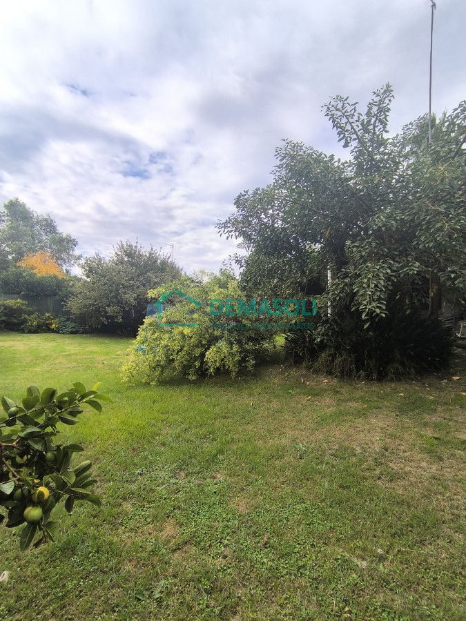 Casa ID.1249 - Se vende hermosa casona de estilo europeoubicada a pocos metros del mar, Playa Hermosa, 1100 M2 de terreno