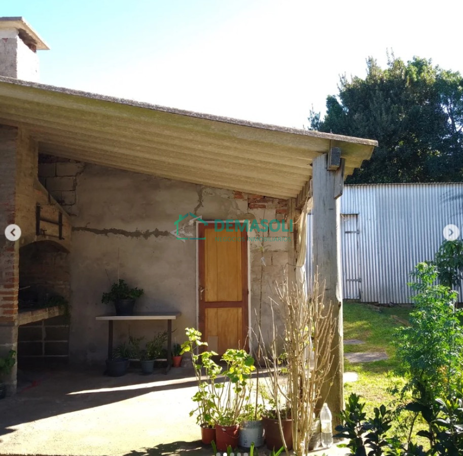 Casa ID.1300 - CASA CENTRICA CON PLANTA ALTA PARA TERMINAR