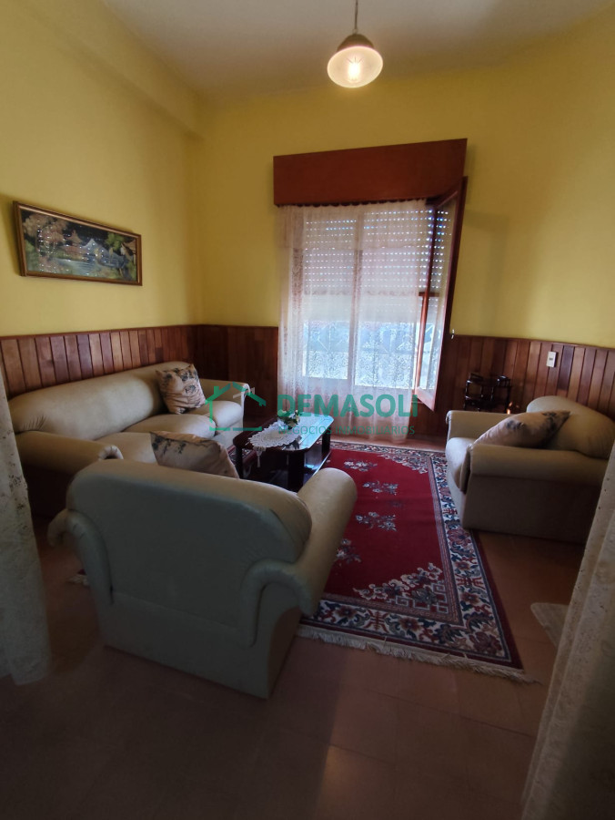 Casa ID.1280 - CASA EN VENTA A MEDIA CUADRA DE LA PLAZA - PAN DE AZUCAR