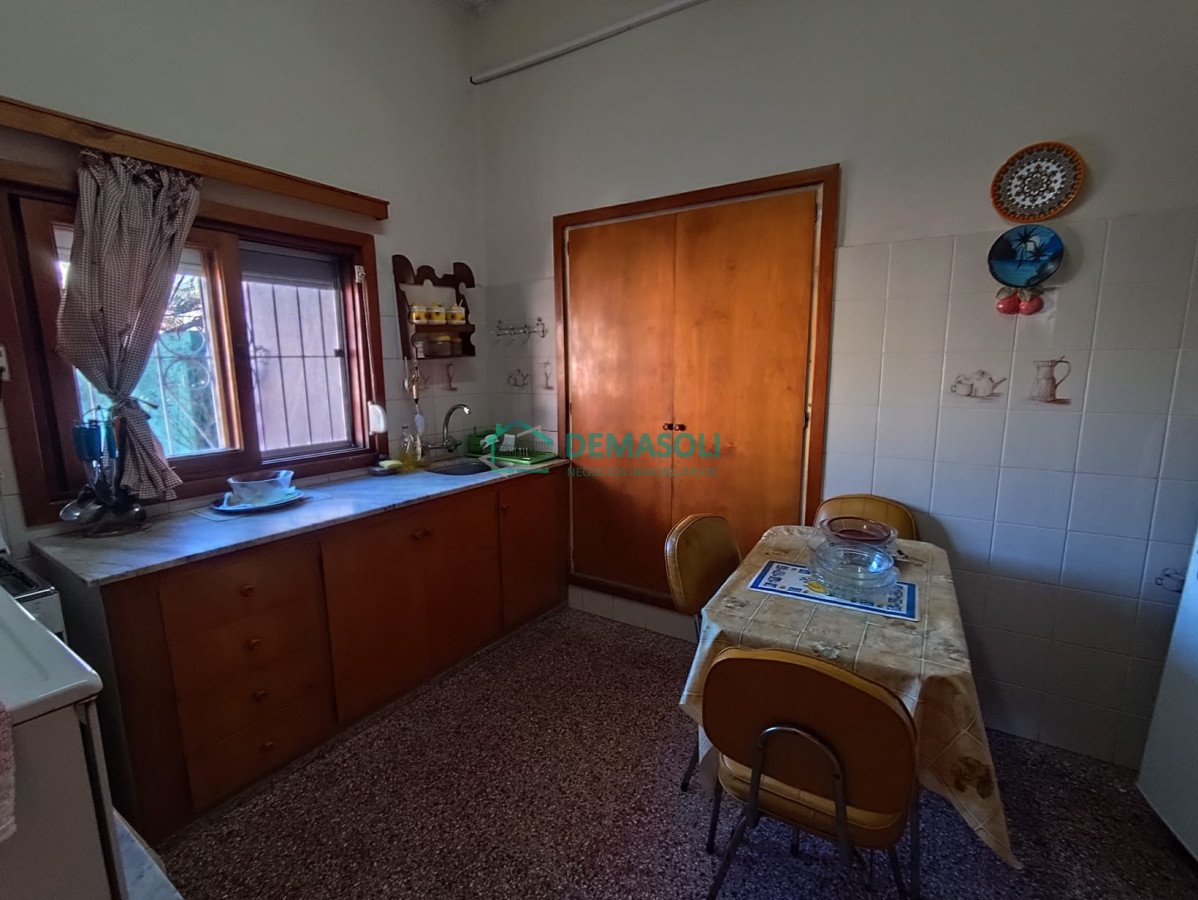 Casa ID.1280 - CASA EN VENTA A MEDIA CUADRA DE LA PLAZA - PAN DE AZUCAR