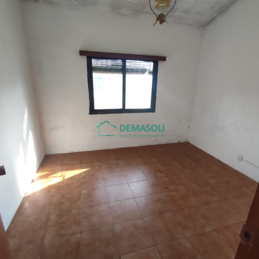 Casa ID.1064 - Se vende casa de 3 dormitorios con 338 mts 2 de terreno en Pan de Azúcar 