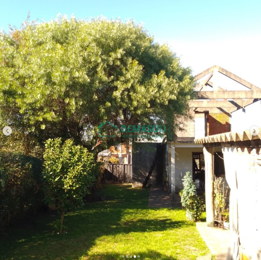 Casa ID.1300 - CASA CENTRICA CON PLANTA ALTA PARA TERMINAR