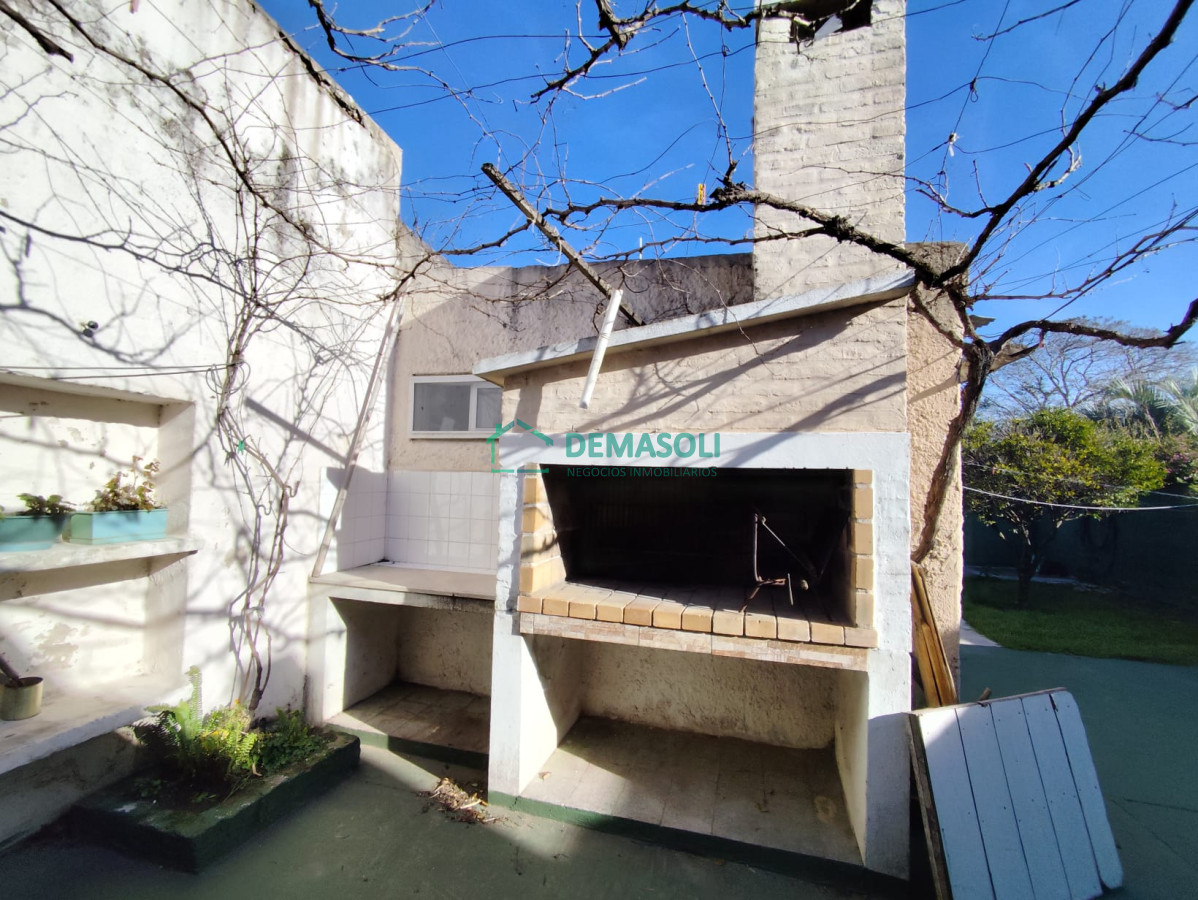 Casa ID.1280 - CASA EN VENTA A MEDIA CUADRA DE LA PLAZA - PAN DE AZUCAR