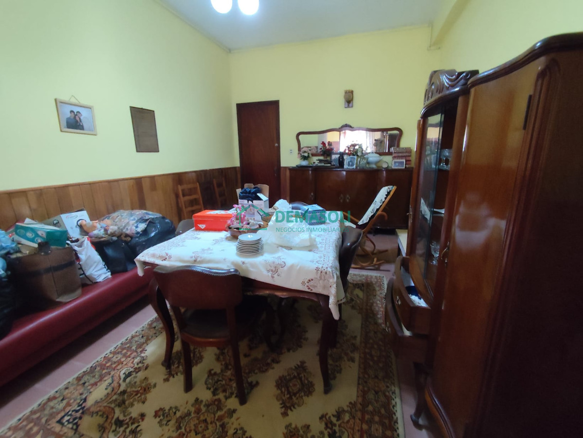 Casa ID.1280 - CASA EN VENTA A MEDIA CUADRA DE LA PLAZA - PAN DE AZUCAR
