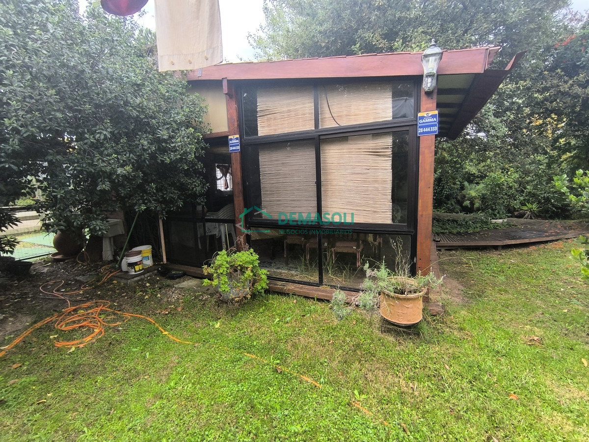 Casa ID.1249 - Se vende hermosa casona de estilo europeoubicada a pocos metros del mar, Playa Hermosa, 1100 M2 de terreno
