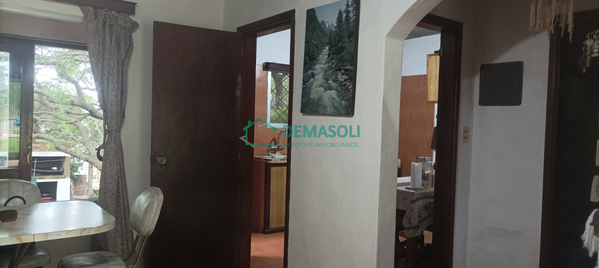 Casa ID.1254 - Se vende casa ubicada en Playa Hermosa, construcción tradicional 