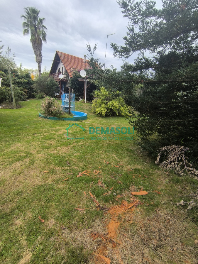 Casa ID.1249 - Se vende hermosa casona de estilo europeoubicada a pocos metros del mar, Playa Hermosa, 1100 M2 de terreno