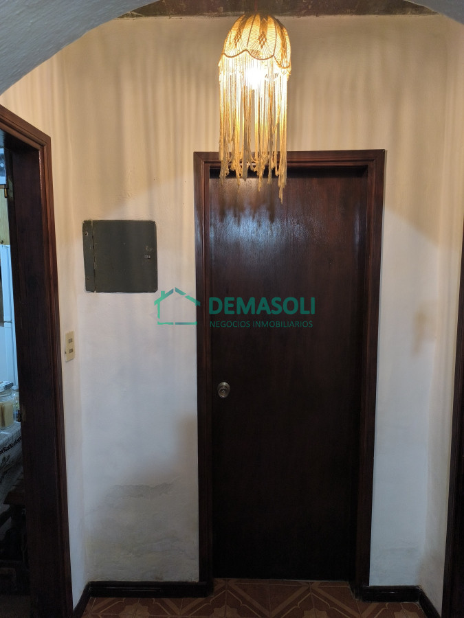 Casa ID.1254 - Se vende casa ubicada en Playa Hermosa, construcción tradicional 