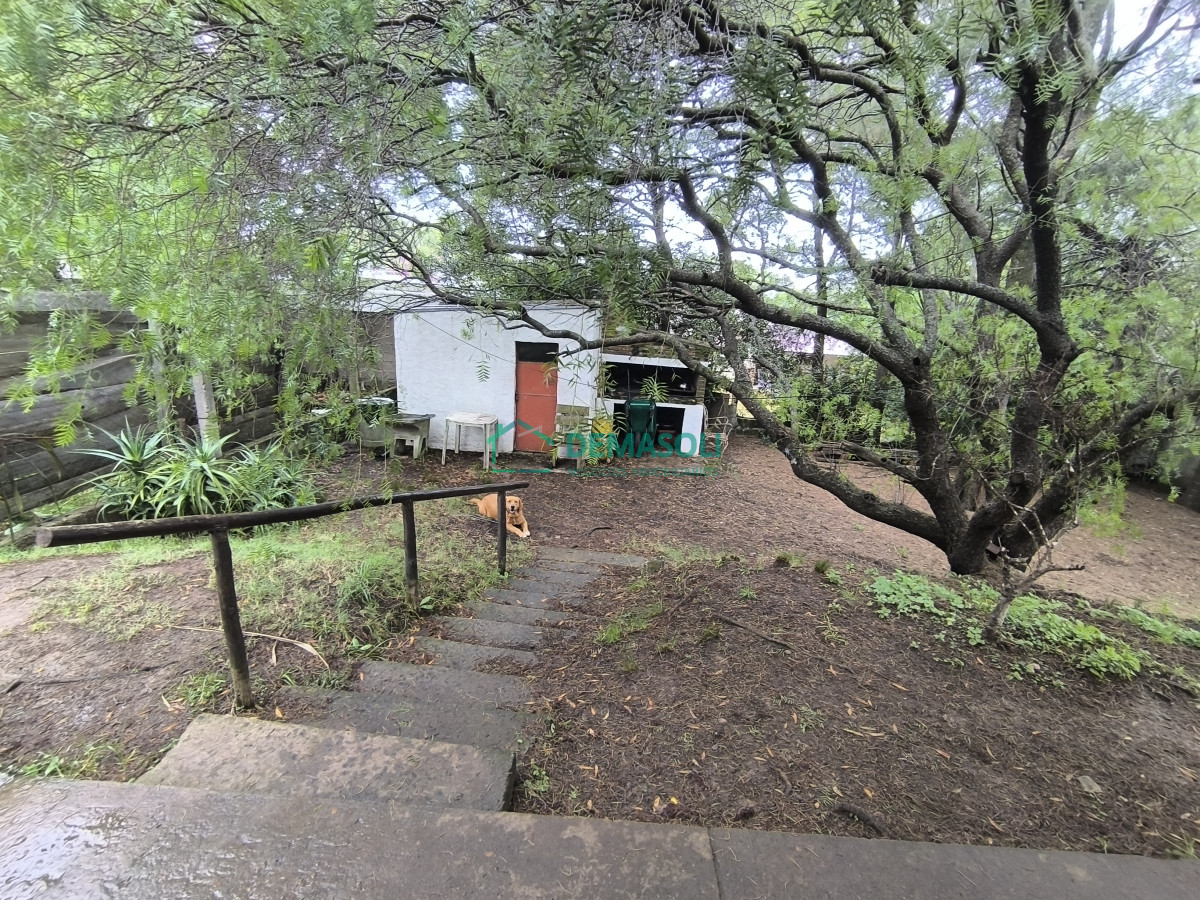 Casa ID.1254 - Se vende casa ubicada en Playa Hermosa, construcción tradicional 