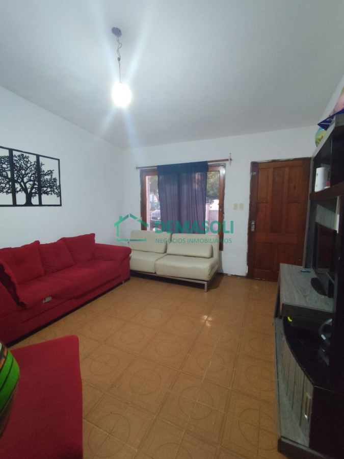 Casa ID.1275 - CASA CON AMPLIO TERRENO - IDEAL PARA RENTAS 
