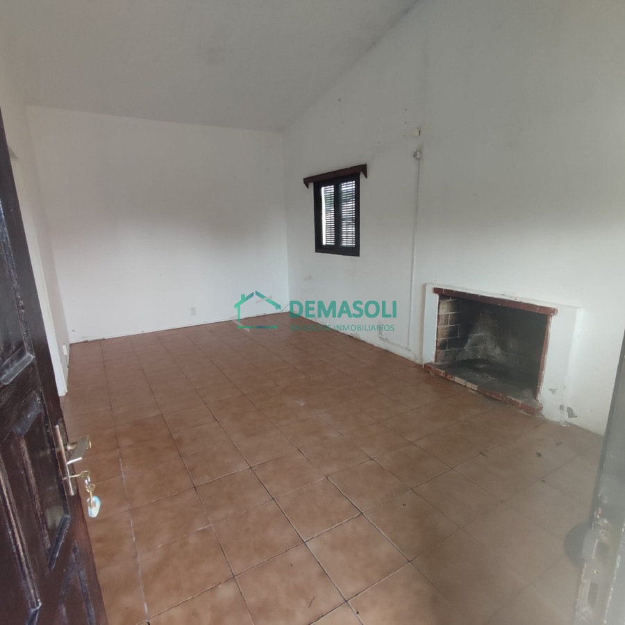 Casa ID.1064 - Se vende casa de 3 dormitorios con 338 mts 2 de terreno en Pan de Azúcar 