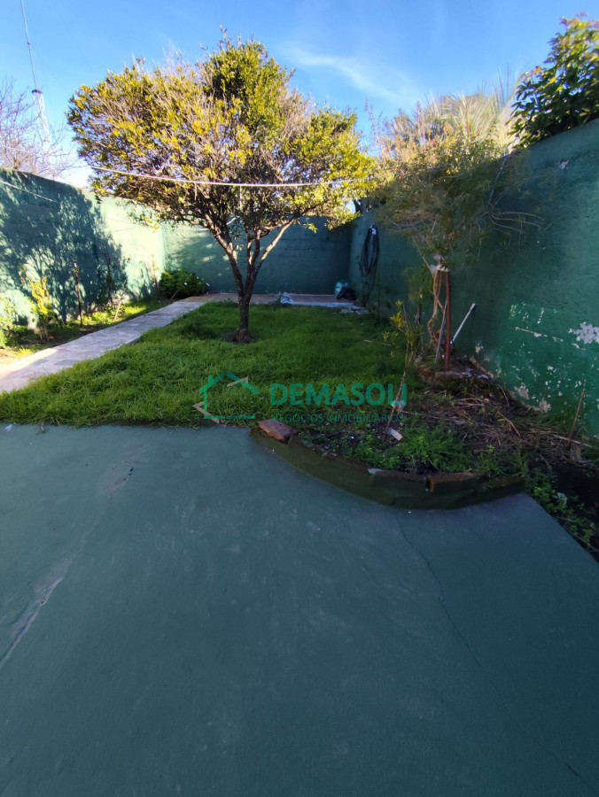 Casa ID.1280 - CASA EN VENTA A MEDIA CUADRA DE LA PLAZA - PAN DE AZUCAR