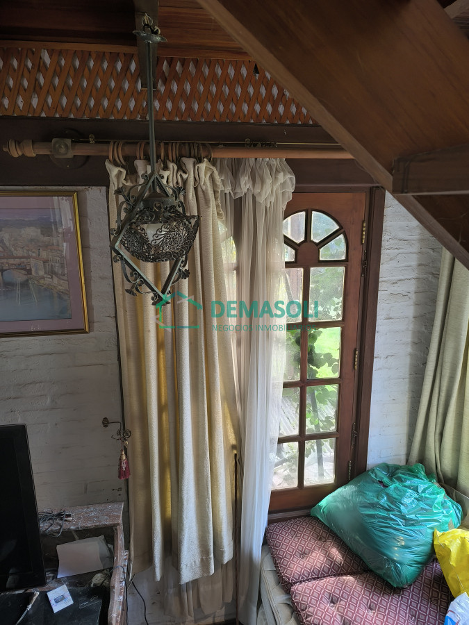 Casa ID.1249 - Se vende hermosa casona de estilo europeoubicada a pocos metros del mar, Playa Hermosa, 1100 M2 de terreno