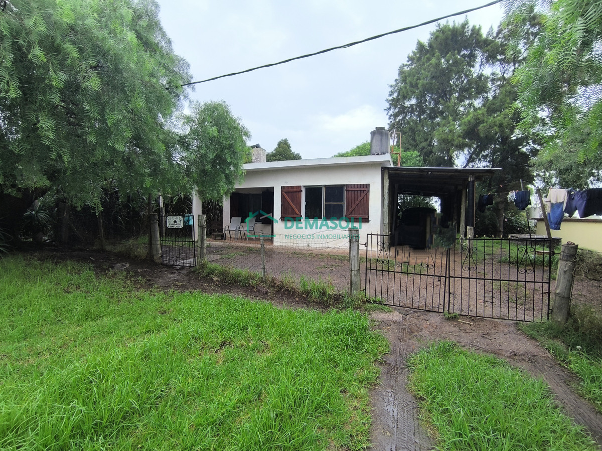 Casa ID.1254 - Se vende casa ubicada en Playa Hermosa, construcción tradicional 